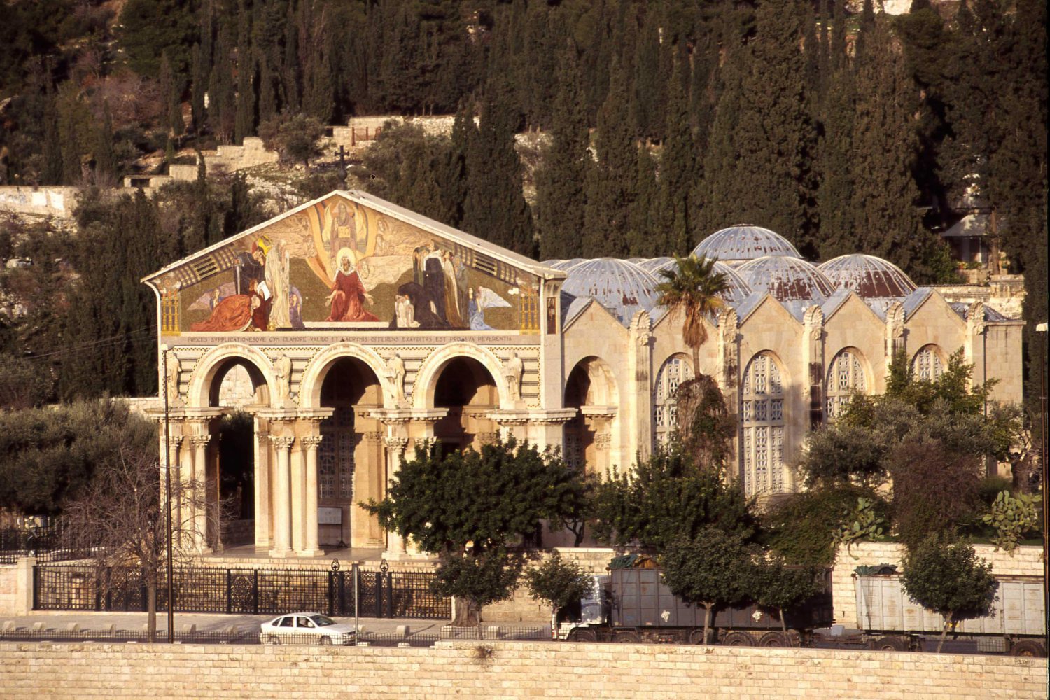 Храм в Гефсиманском саду в Иерусалиме