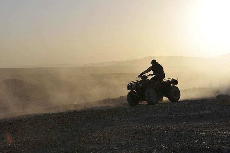 Египет сафари на квадроциклах на закате